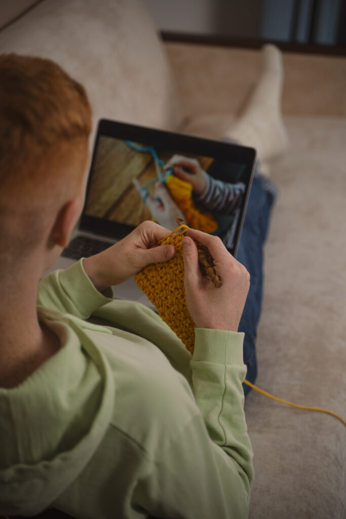 - iPic.ai - Create Beautiful Ai Art or Ai Images For Free