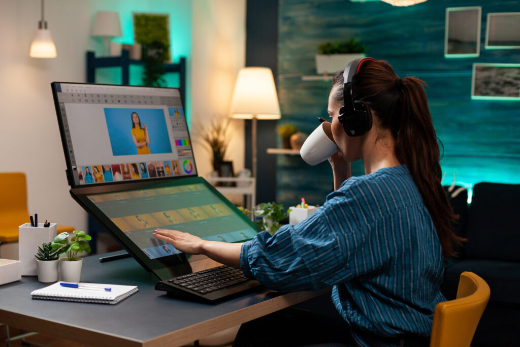 - iPic.ai - Create Beautiful Ai Art or Ai Images For Free